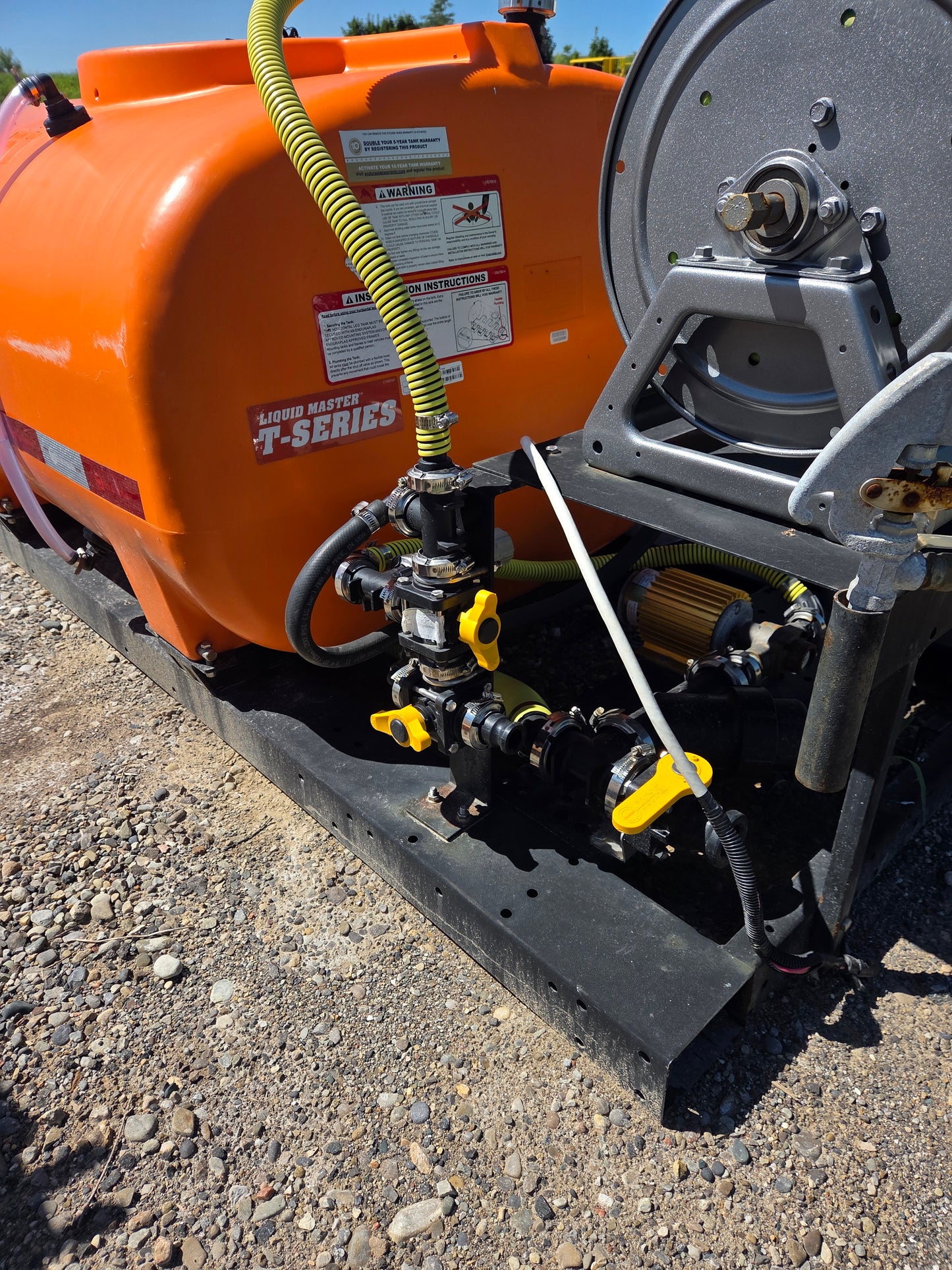 Used 260-Gallon Pickup Truck De-Icing Sprayer — Self-Filling, Single-Zone