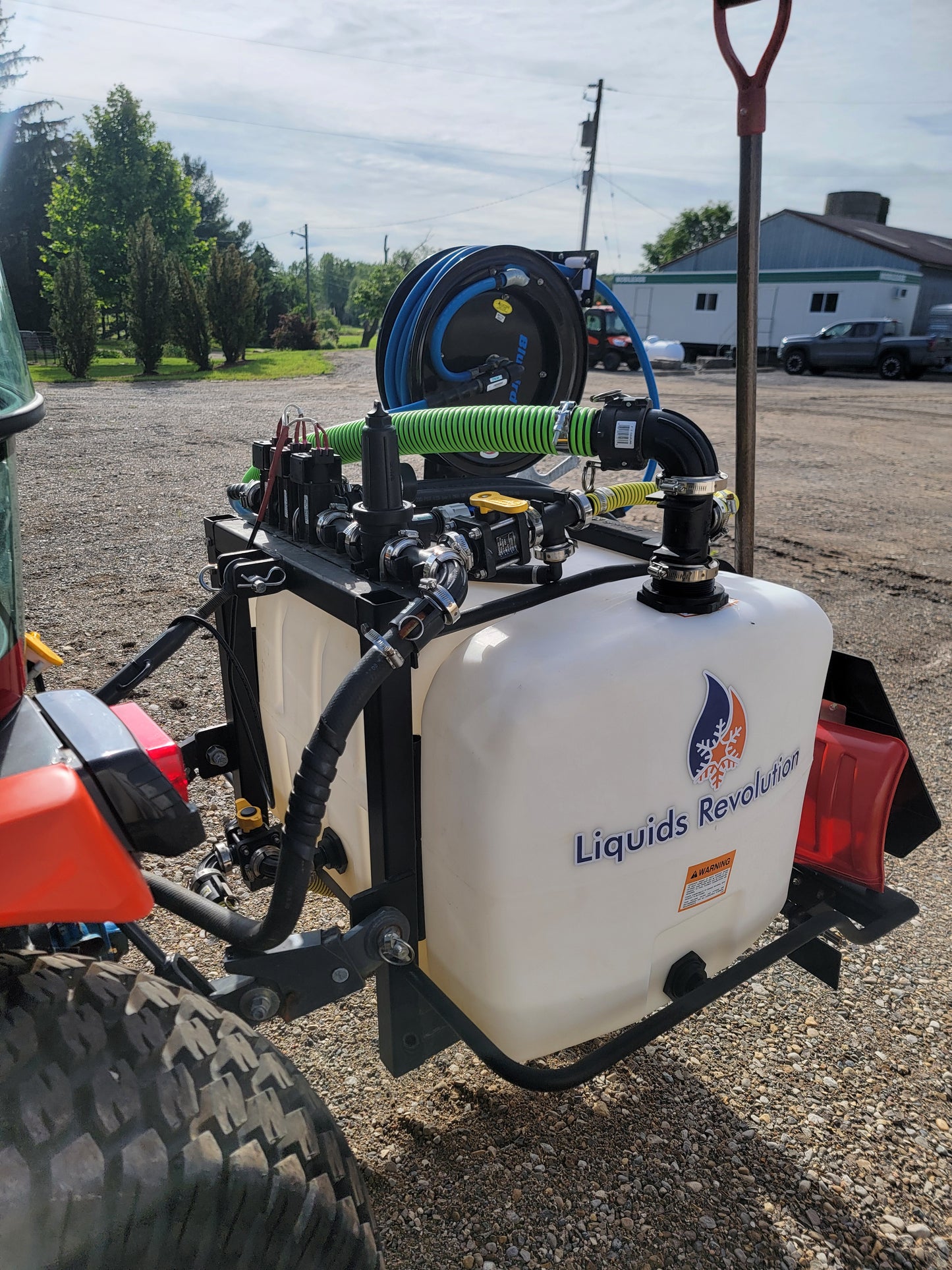 100 Gallon Sidewalk Sprayer – 3-Point Hitch, Roller Pump, Self-Loading