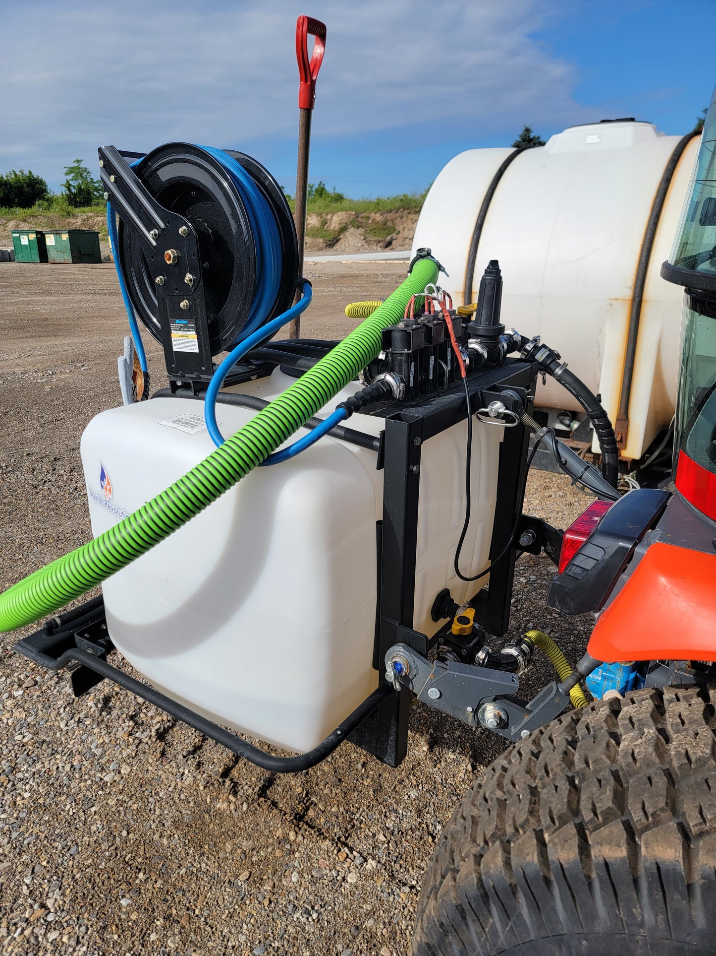 100 Gallon Sidewalk Sprayer – 3-Point Hitch, Roller Pump, Self-Loading