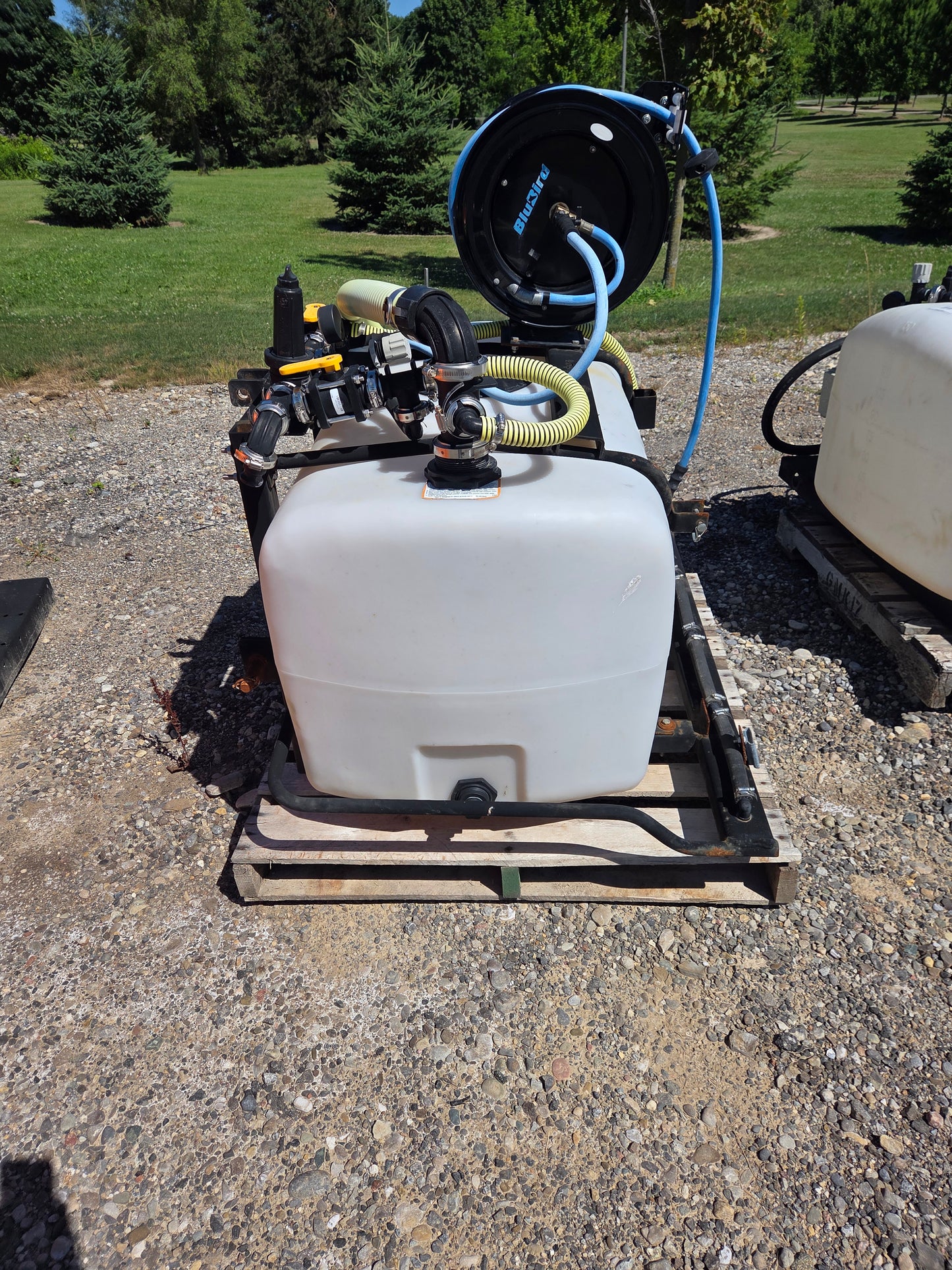 Used 100-Gallon Single-Zone Tractor Sprayer