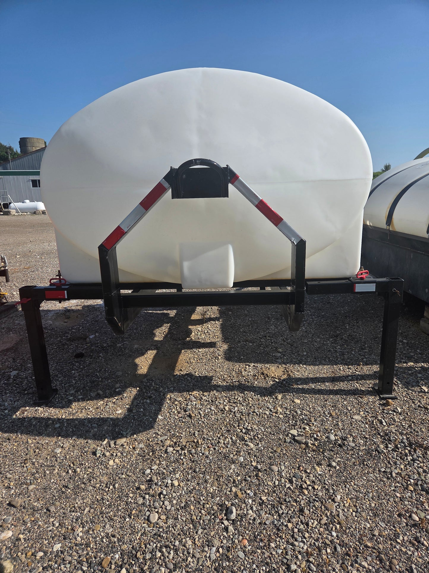 Hydraulic Signature Series Sprayer – 1000 Gallon, 30' Boom, Wireless GPS Control