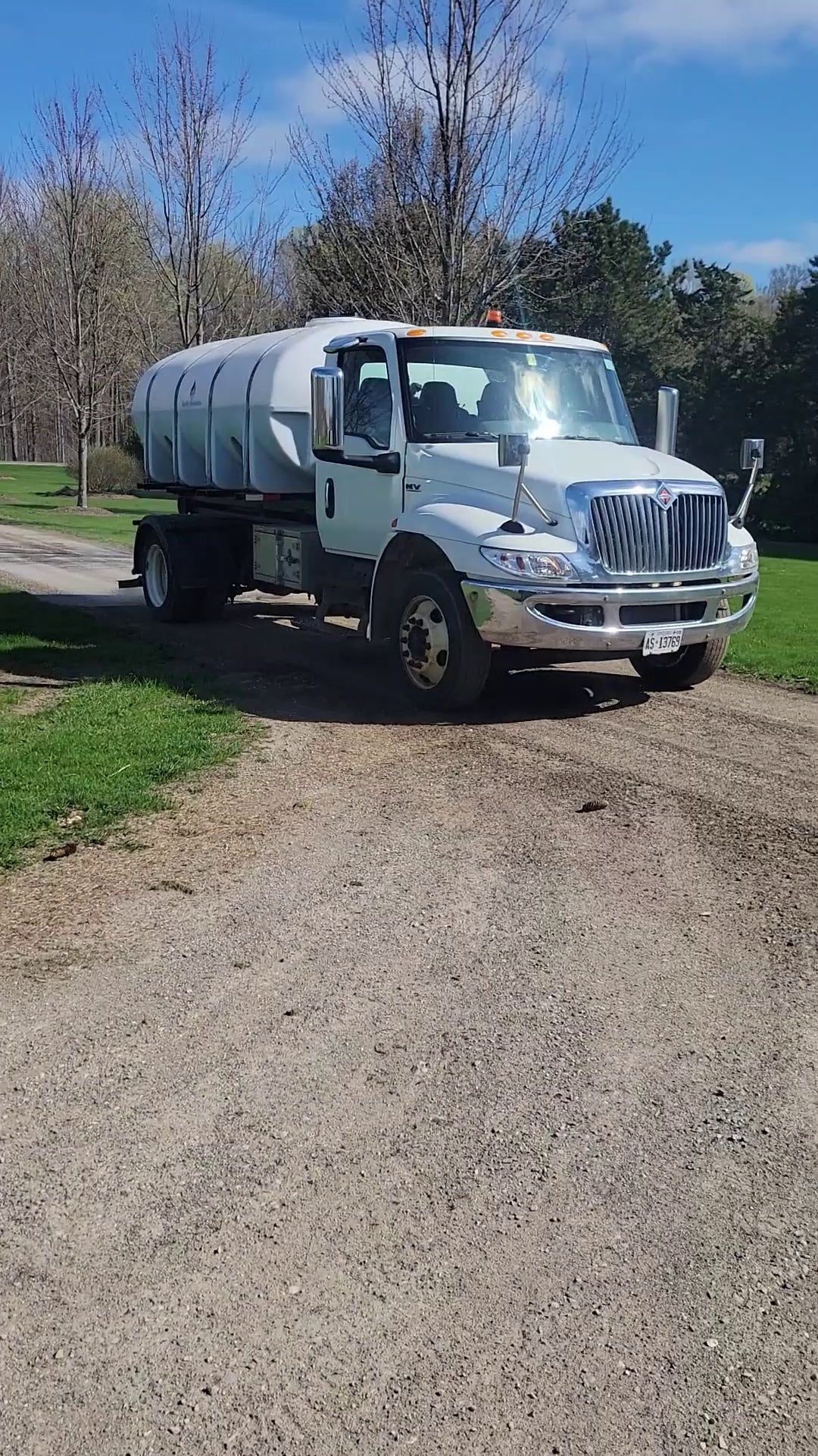 De-Icing Fluid Delivery (Hourly Rate)